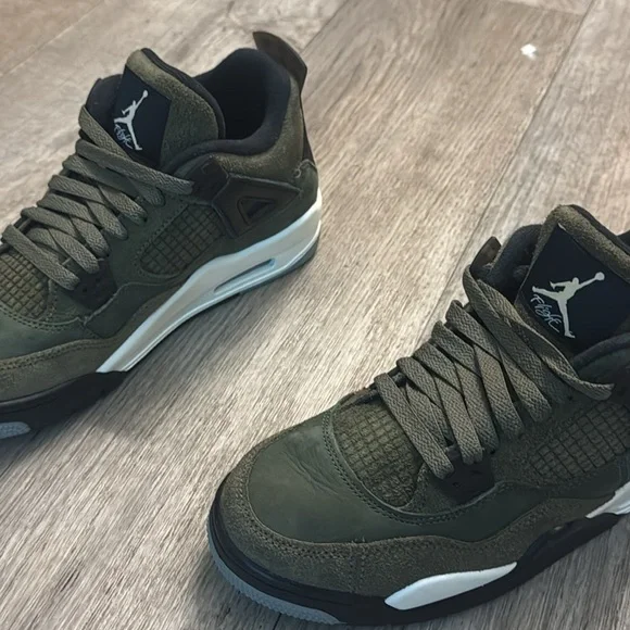 Jordan Green Sneakers with Cushioned Midsole and Mesh Upper - Picture 2 of 4